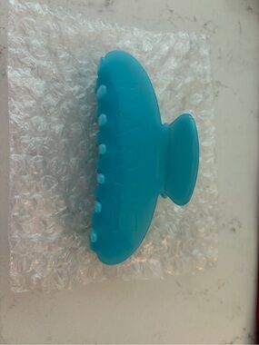 Parke Turquoise Hair Claw Clip - Solid Color